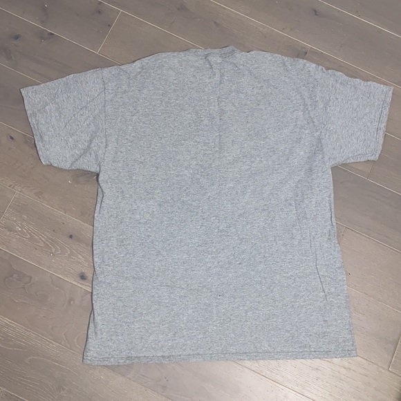 Unisex XL grey graphic shirt - Picture 3 of 4